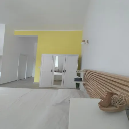 Corso Italia 45a * Бари